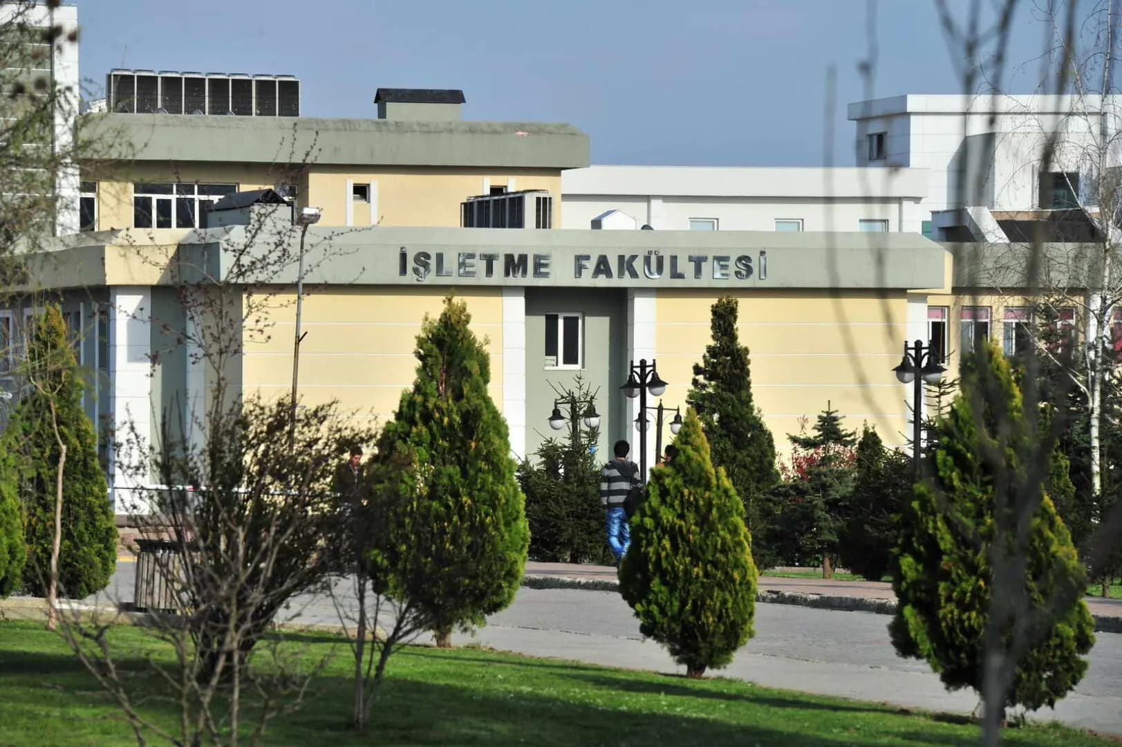 Sakarya Üniversitesi İşletme Fakültesi kampüsü